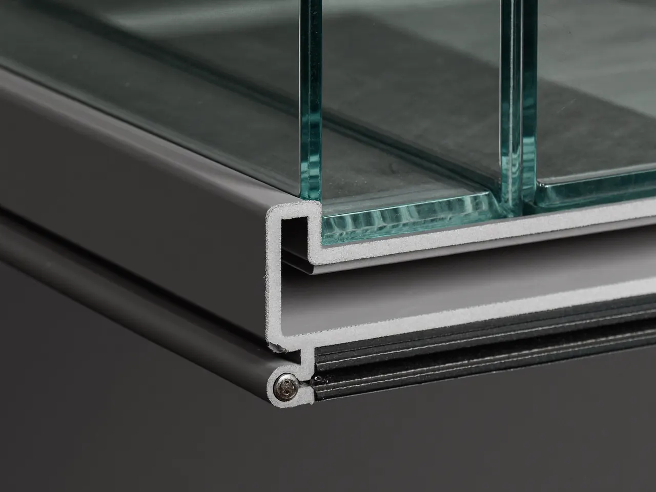 Edge detail of a sealed double glazing unit